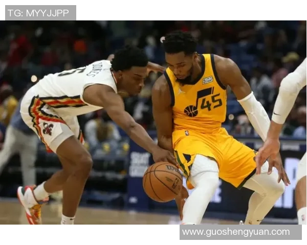 谢泼德虽身高不足1米9却展现惊人跳投能力KD身边空位三分机会频频出现 谢泼德虽身高不足1米9却展现惊人跳投能力KD身边空位三分机会频频出现