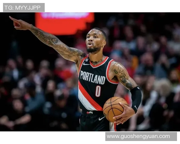 利拉德兼任球员与主帅开拓者新模式引发球迷热议现代篮球的未来方向 利拉德兼任球员与主帅开拓者新模式引发球迷热议现代篮球的未来方向