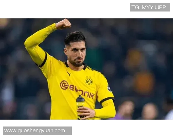 多特蒙德半场领先斯图加特埃姆雷詹点球破门拜尔补射得分