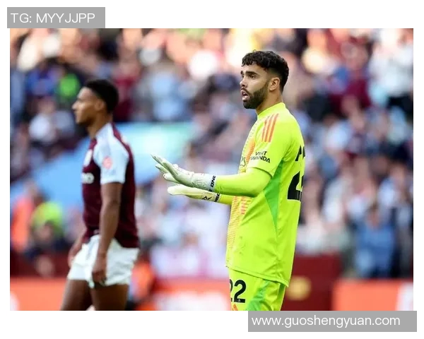 哈兰德社交媒体分享英伦风格穿搭绿色帽子搭配马甲尽显绅士魅力