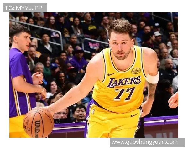 湖人全场失误频频东詹里合计17次东契奇独自9次表现堪忧