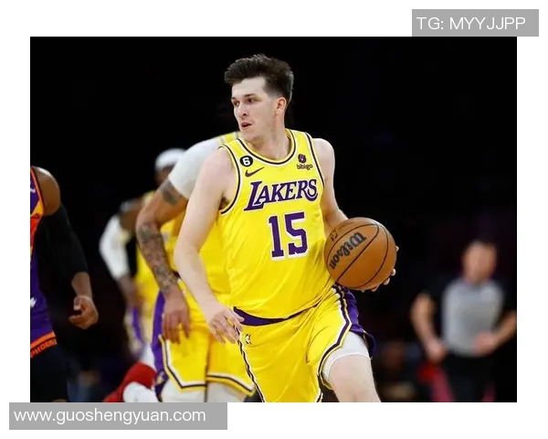 湖人第三节狂飙31-15逆转黄蜂赛季最佳表现再现球场风采