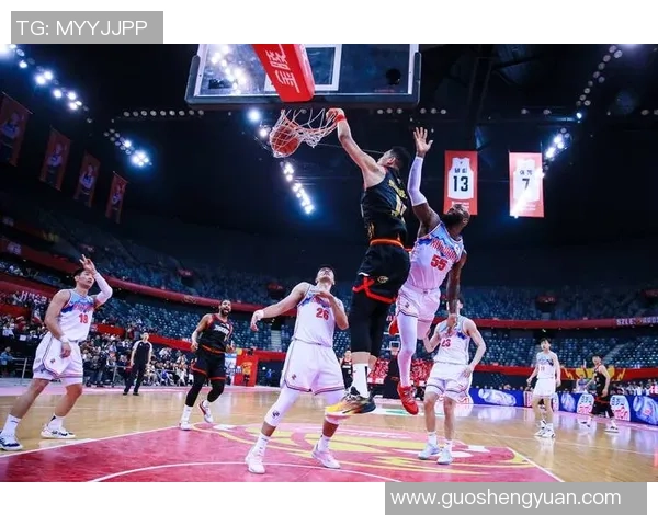 新疆伊力特在常规赛第二轮中遭遇北京北汽的强劲挑战未能逆转局势