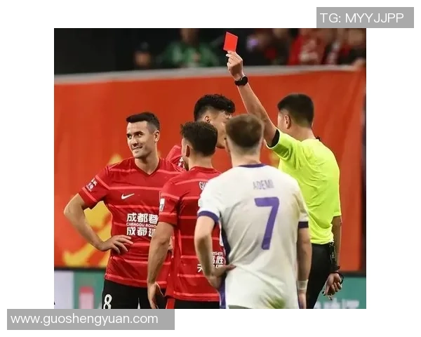 裁判因VAR技术影响判断能力遭质疑专家称误判现象普遍不应过分指责